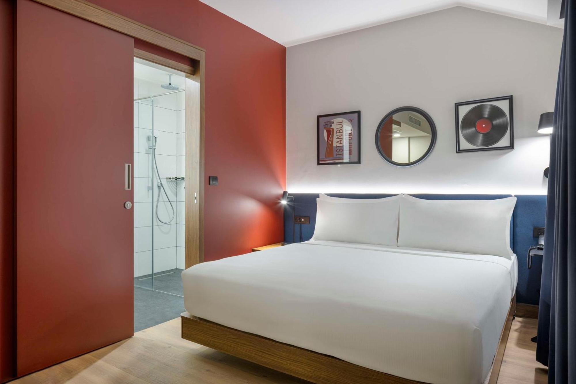 Otel Hampton By Hilton Arnavutkoy 4*