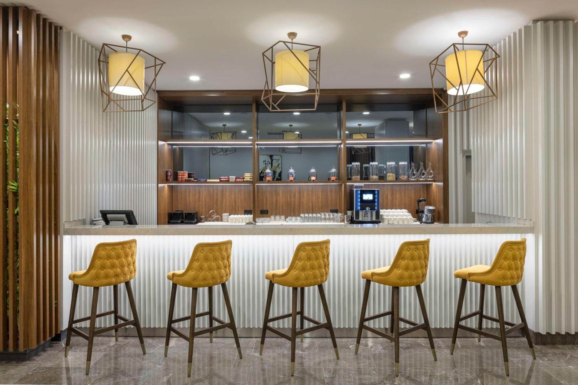 Otel Hampton By Hilton Arnavutkoy