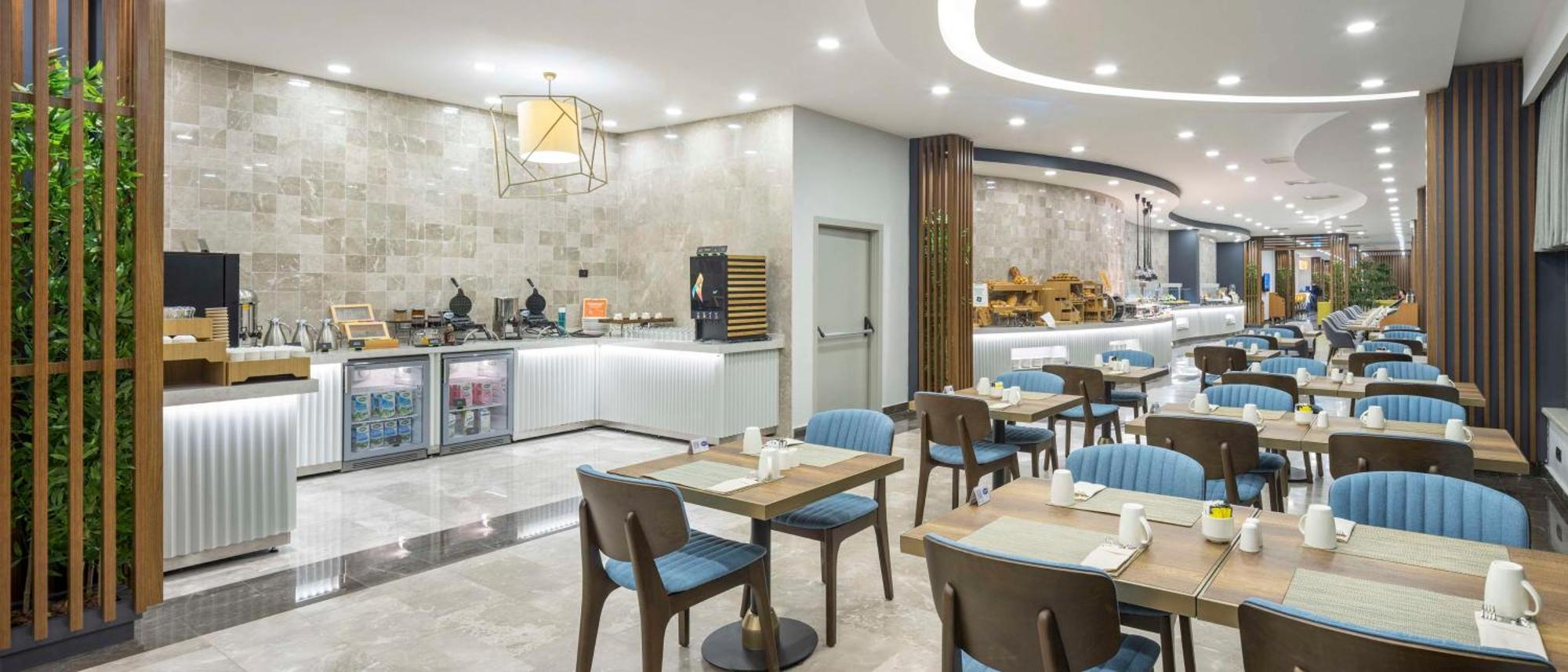 Otel Hampton By Hilton Arnavutkoy 4*